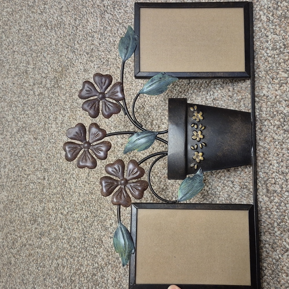 Fetco Home Decor Metal Rustic Flower Pot Picture Frame 4×6 Beautiful
